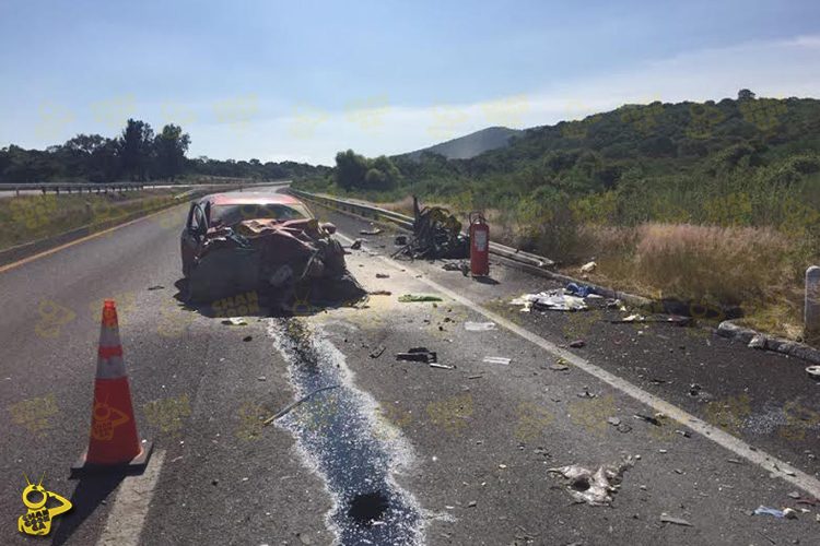 aparatoso-accidente-en-la-autopista-de-occidente-2