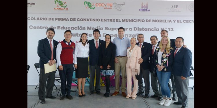 alfonso-refrenda-compromiso-a-favor-de-la-educacion-en-morelia-2