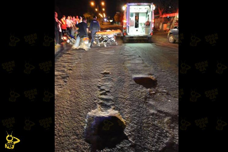 grave-motociclista-que-cayo-en-un-bache-de-los-reyes-1