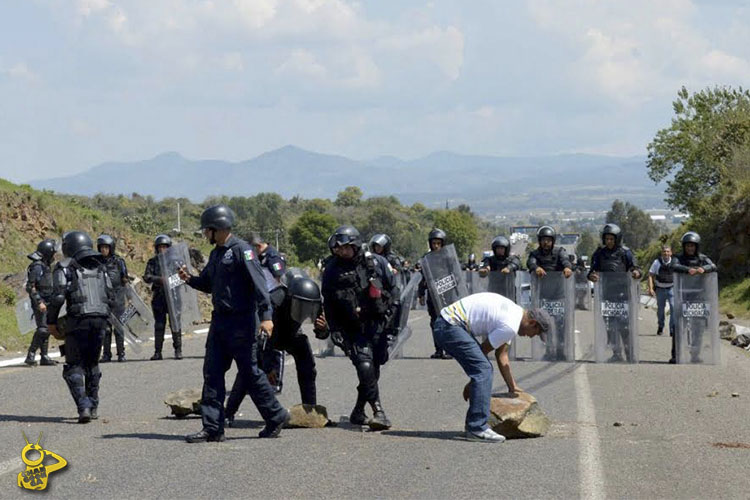 normalistas-en-el-libramiento-3