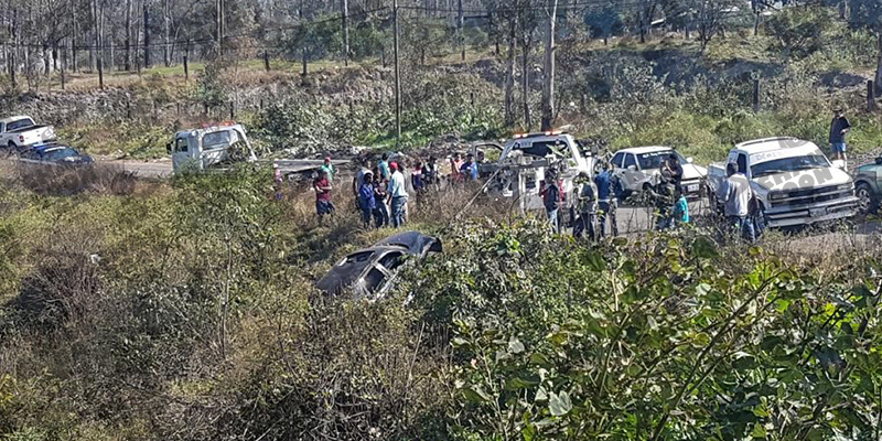 morelia-mujer-se-accidenta-y-cae-a-un-barranco-2