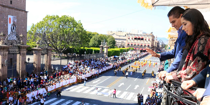 presencia-silvano-desfile-por-el-106-aniversario-12