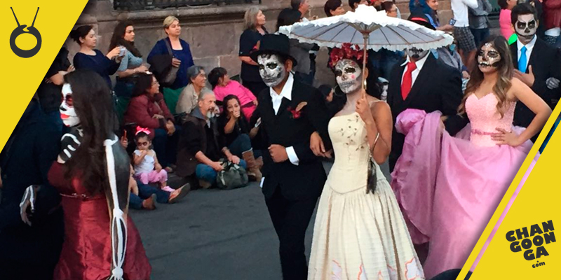 noche-de-muertos-morelia-desfile-de-catrinas