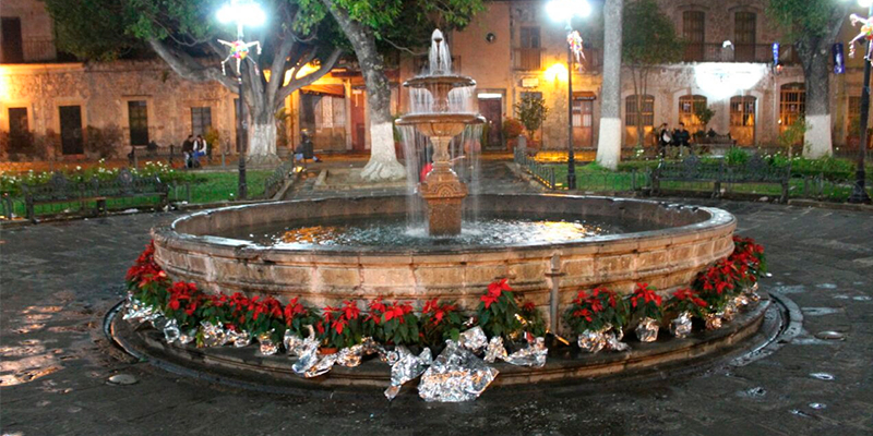 morelia-premian-a-ganadores-de-concurso-plazas-vestidas-de-navidad-3