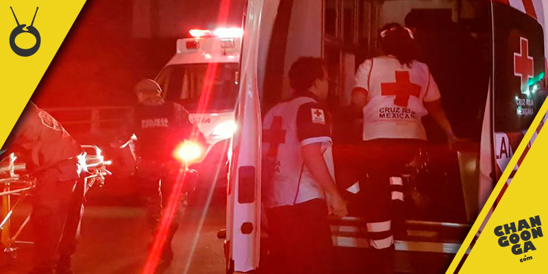 ambulancia-cruz-roja-policia-federal-accidente-noche