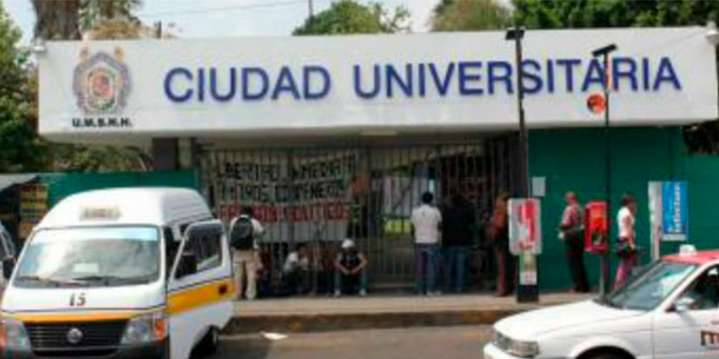 universidad-michoacana-frente