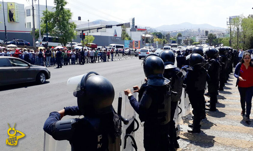 manifestacion Casa de Gobierno granaderos