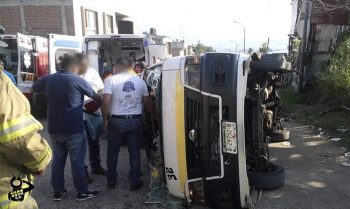 combi ruta amarilla 2 volcadura Morelia a