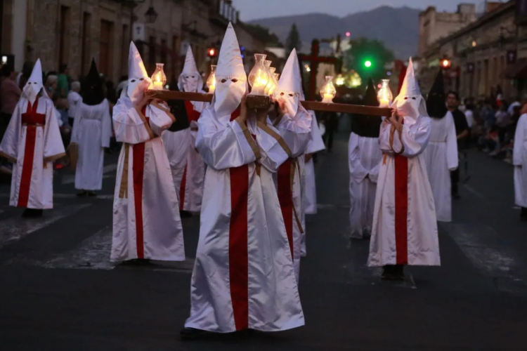 ¡Santa Madre! Vaticano Sugiere Que Procesiones De Semana Santa Sea En Septiembre