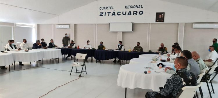 #Michoacán Silvano Y Su Equipo Viajan A Zitácuaro A Atender Conflicto Por Fake News