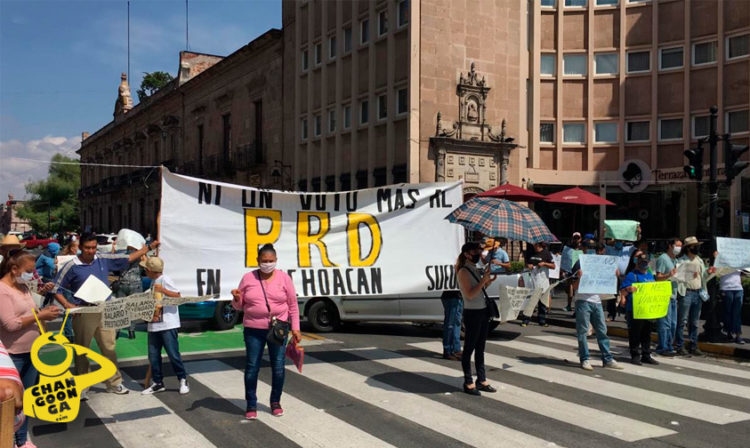 #Morelia SUEUM Cierra Avenida Madero Frente A Colegio De San Nicolás