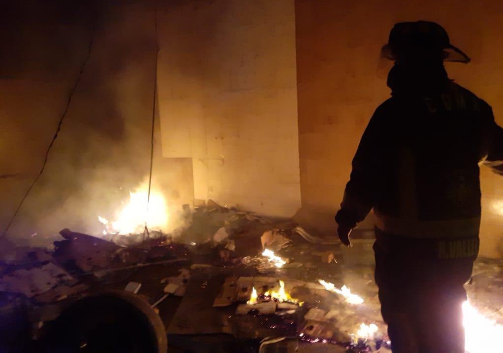 Grupo Delictivo Incendia Bodega En Central De Abasto De Toluca Hay 8