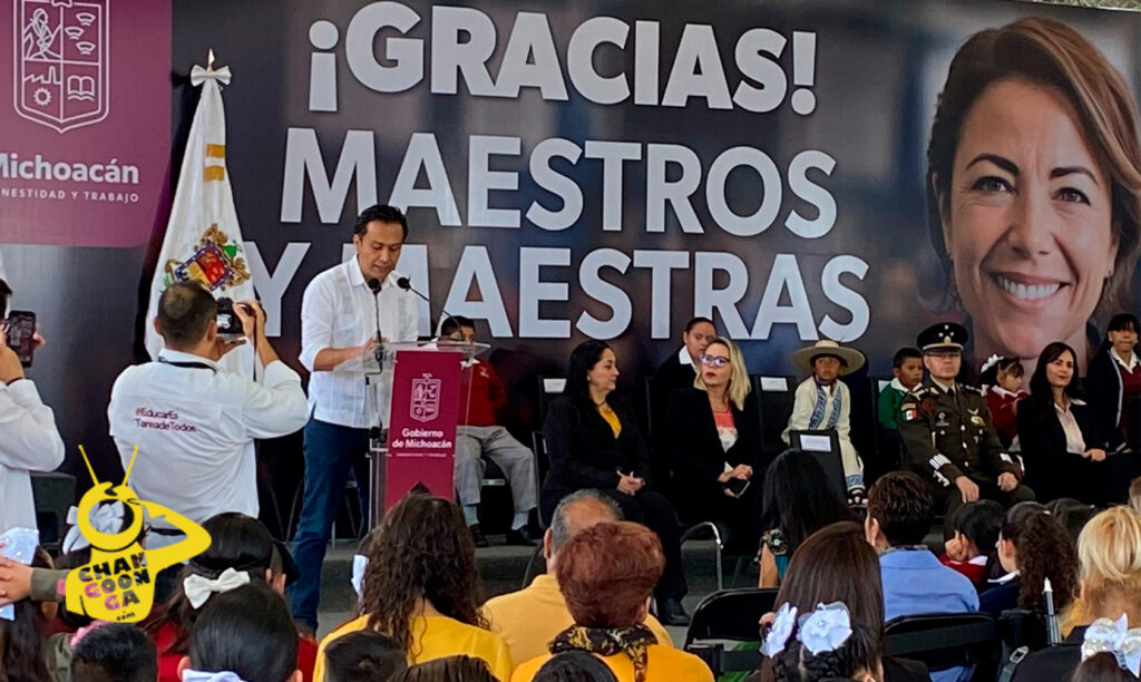 Desde Morelia Marx Arriaga Celebra Entrega De Nuevos Libros De Texto En