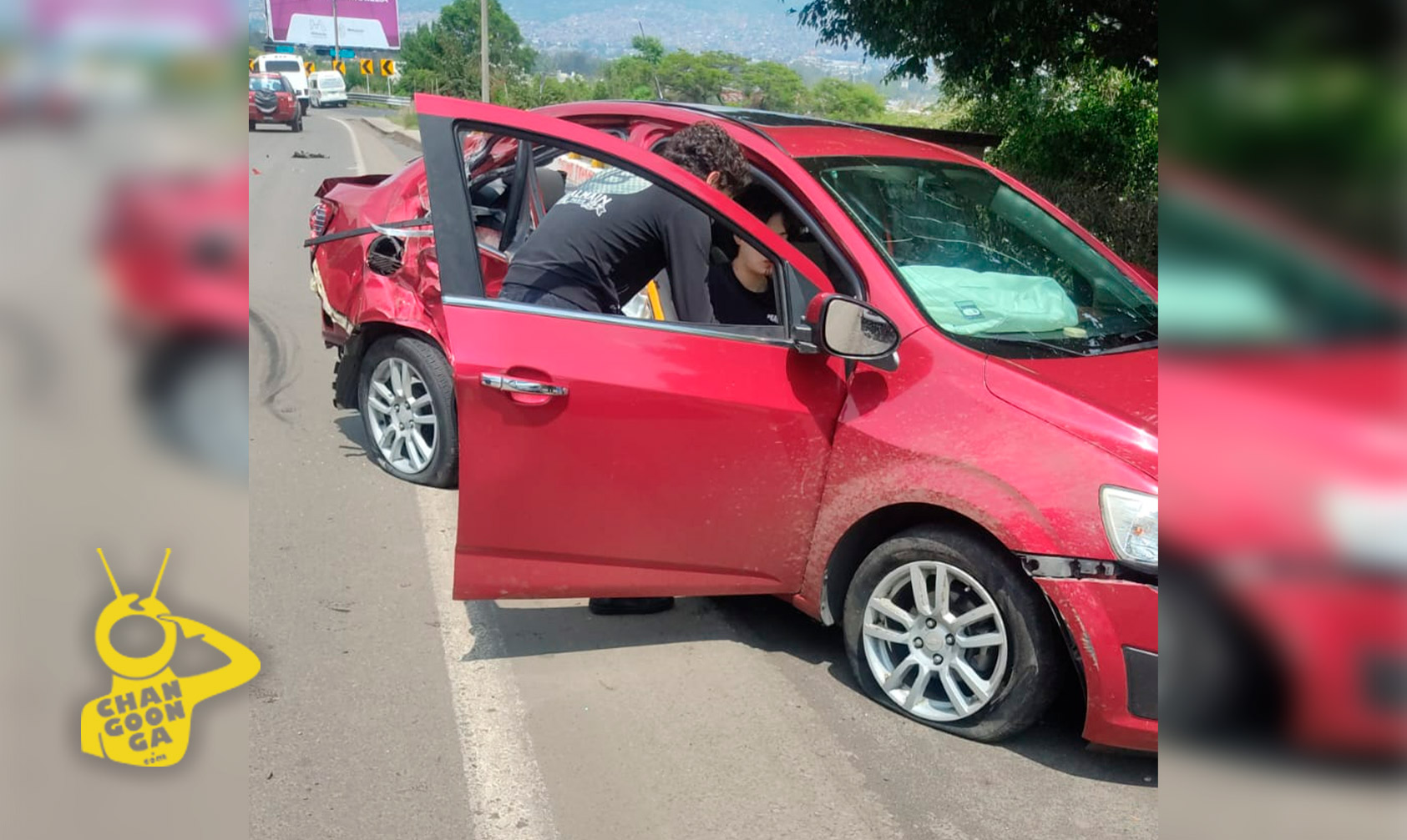 Morelia Auto Se Accidenta Frente Al Motel Montecarlo Changoonga