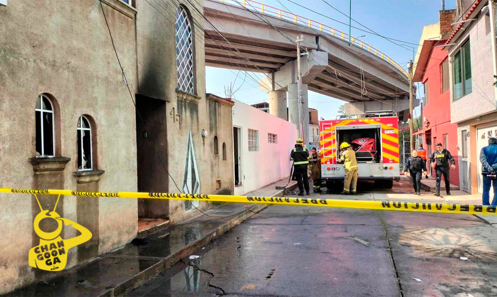 Morelia Se Incendia Casa En Col Héroes De Bajan Una Mujer Herida