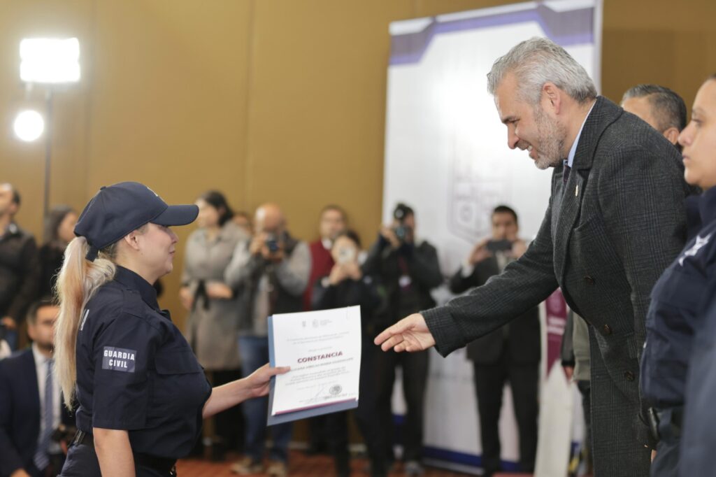 Bedolla Da Reconocimientos A Guardia Civil Y Pide Unidad Para Seguridad