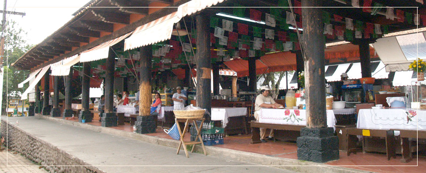 Mercado de Antojitos Uruapan Michoacán