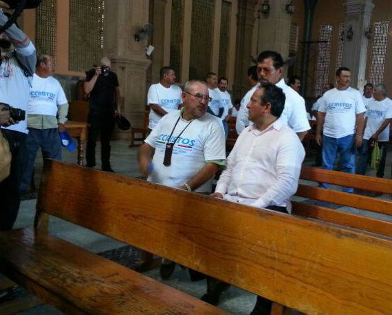 Padre Goyo e Hipólito Mora en Apatzingán