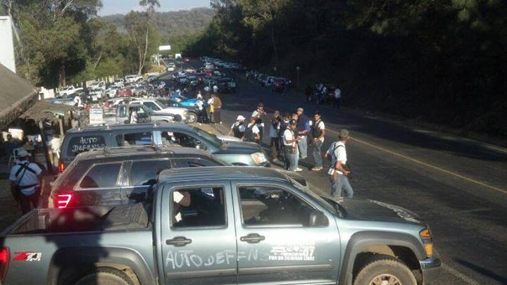 autodefensas en crucero zirahuen uruapan