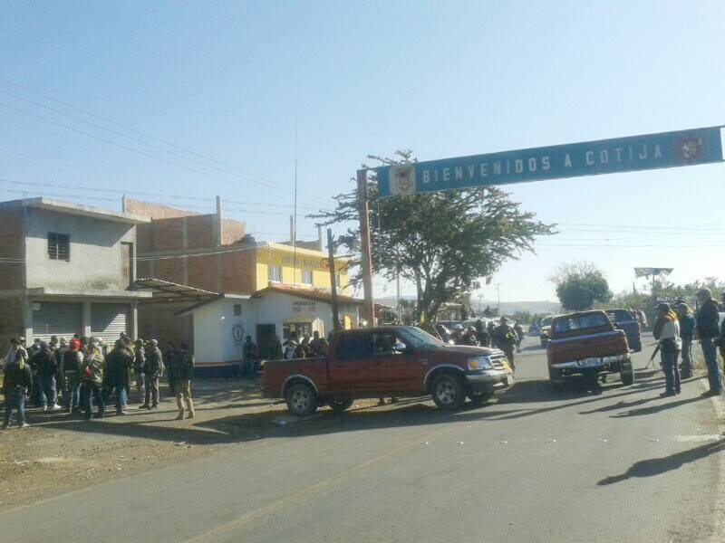 Autodefensas en Cotija