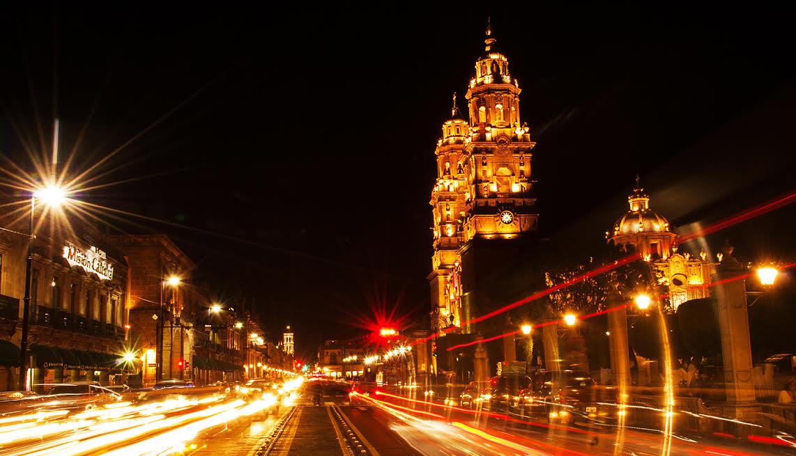 postal Morelia noche Avenida Madero