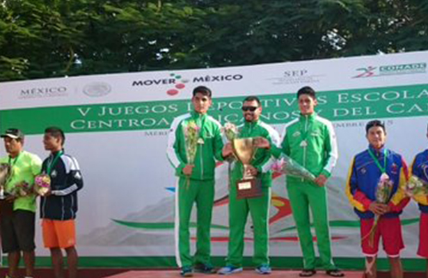 Raymond Stephens y Alonso Romero voleibol