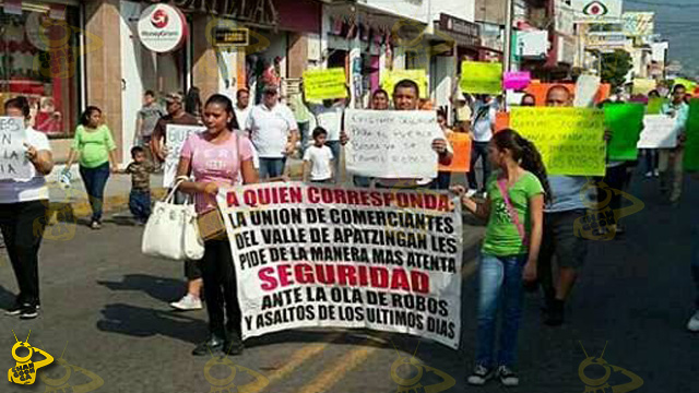 marcha-Apatzingan-20-noviembre-seguridad