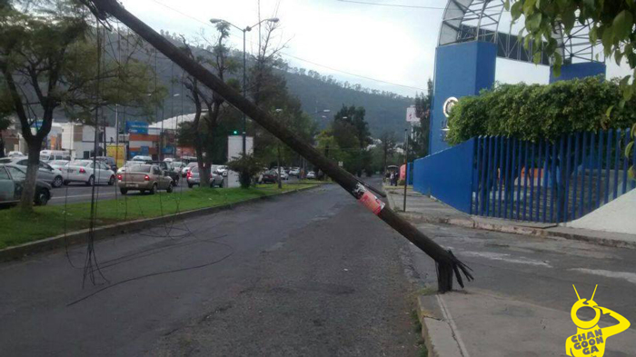 Postes de Telmex en Camelinas