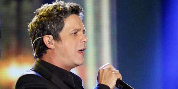 alejandro sanz cantando