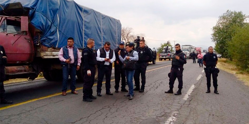 SSP-diálogo-manifestantes-Paracho-Michoacán