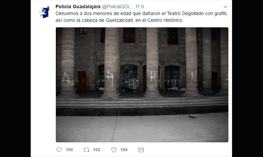 grafitti-jóvenes-Teatro-Degollado-Guadalajara-detención-policías