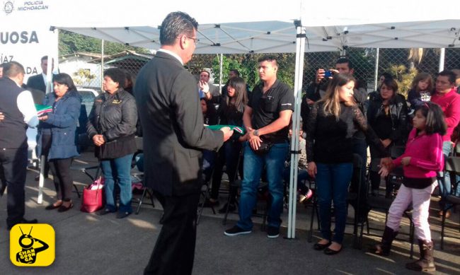 Juan-Bernardo-Corona-Martinez-familiares-policias