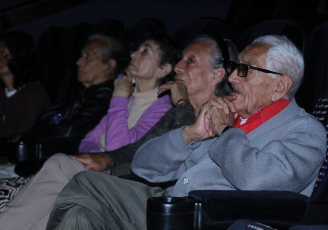 ancianos asilo Miguel Hidalgo Cine