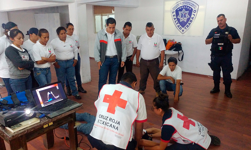 cadetes-policías-capacitación-primeros-auxilios-Uruapan