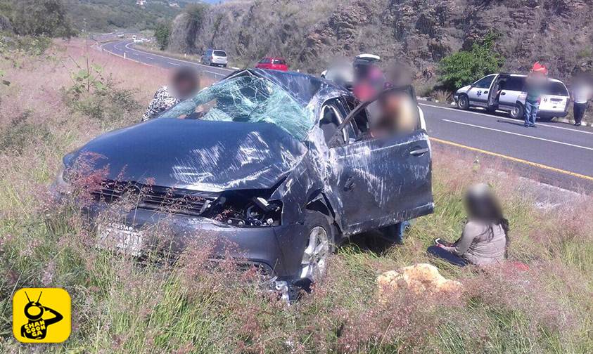 muere-niña-accidente-carretero-Zinapécuaro