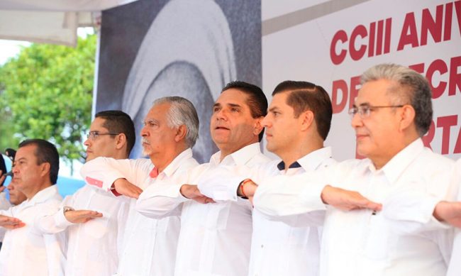 Silvano-Aureoles-Constitución-Política-Apatzingán