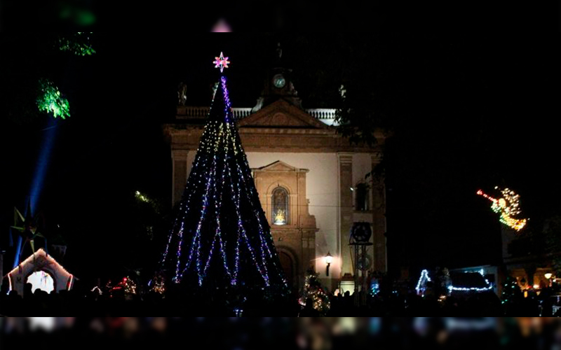festival-navideño-Uruapan