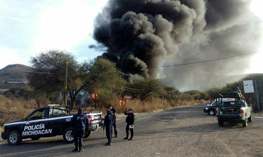 incendio-toma-clandestina-Copándaro-Pemex