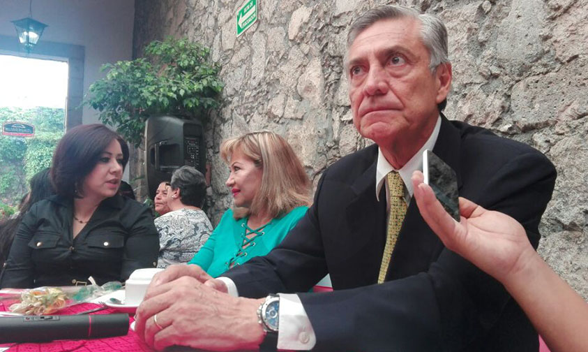 Cristobal Arias Solís debate