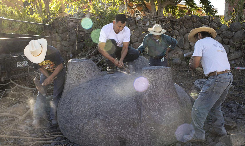 molcajete metate mas grandes del mundo San Nicolás de los Ranchos puebla  Primera Feria del Maíz 2018 - El Sol de México