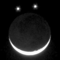 Incre ble La Luna Venus Y J piter Formar n Una Carita Feliz