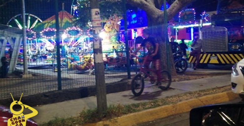 #Morelia Se Instalan Juegos Mecánicos En Av. Pedregal, Policías Los Quitan