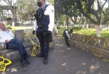 Policías Se Ponen A Cuidar Bancas Del Centro Para Que Morelianos No Se Sienten