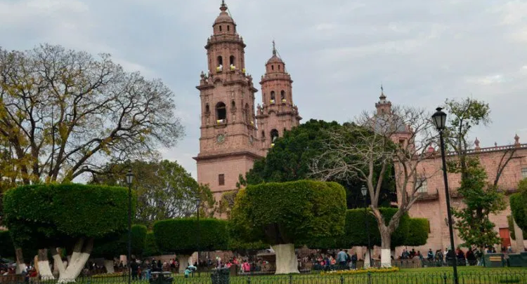 Pronostican Día Nublado Sin Lluvia, Pero Con Calorón De 45º Para Michoacán