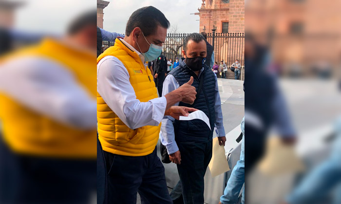 #Michoacán Silvano Se Compromete A Dar 1 Despensa Al Mes A Transportistas: COMIT