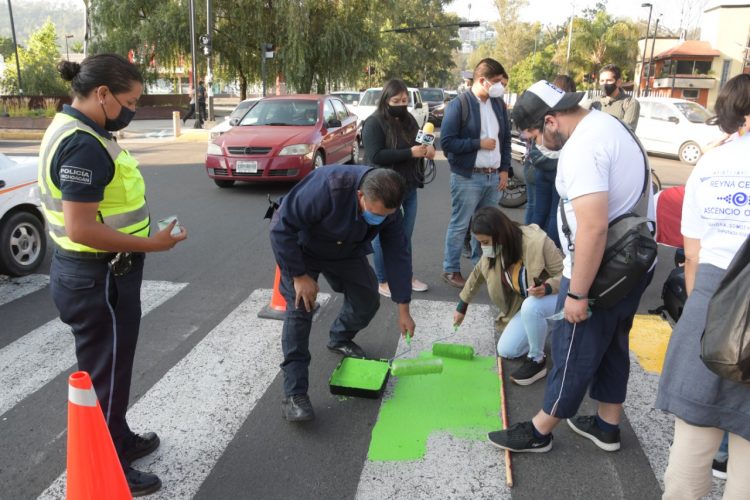 Gobierno De Morelia Visibiliza La Diversidad Sexual, Con Pinta Simbólica De Cruce Peatonal