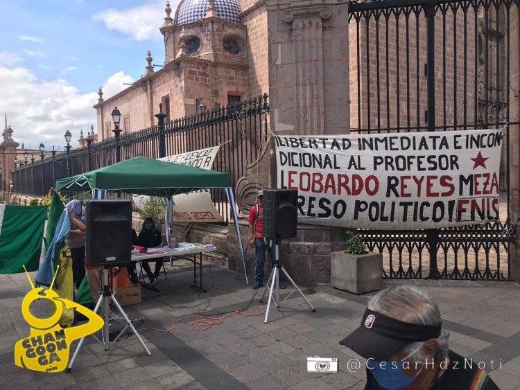 #Morelia FNLS Realiza Mítin Patrio Para Exigir Liberación del Profesor Leobardo