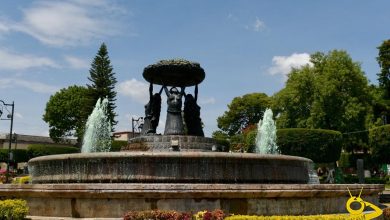 #Morelia Por Día Del Aborto, Feministas Tiñen De Verde Las Tarascas