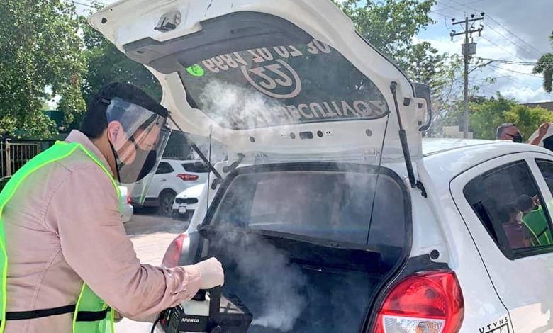 PRI Desinfecta Taxis Con Máquinas De Humo Pa´ Fiestas