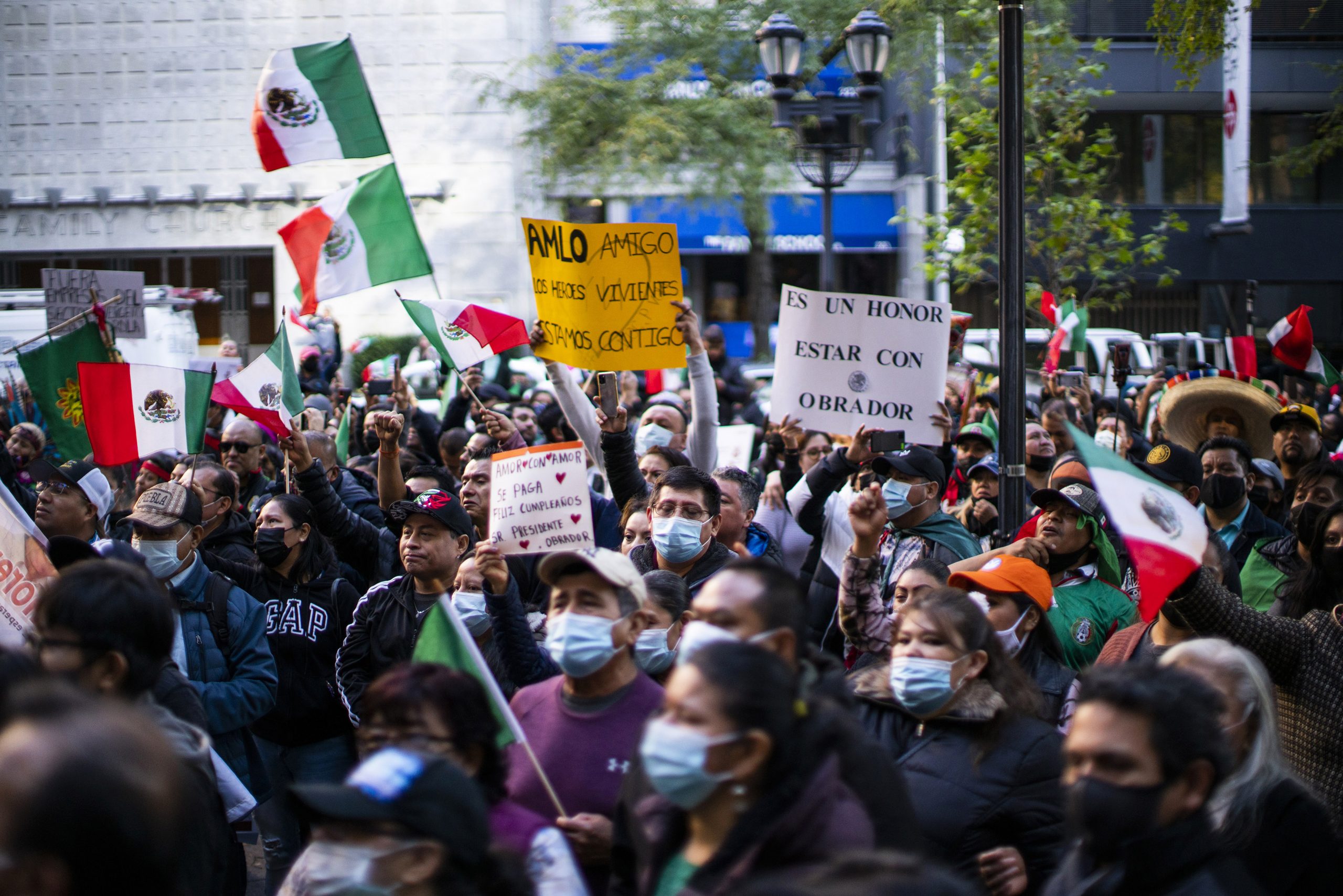 ¡estas Son Las Mañanitas Celebran Cumple Del Presi Con Amlofest En El Zócalo 8348